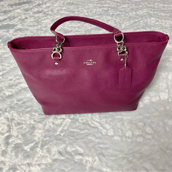 Coach Handbags - 🔥SALE🔥 COACH Sophia Pebble Leather Tote